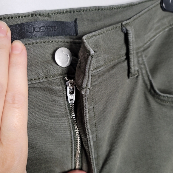 Men's The Asher Slim Fit Joe's Jeans in muted olive color, size 36 - Picture 6 of 10